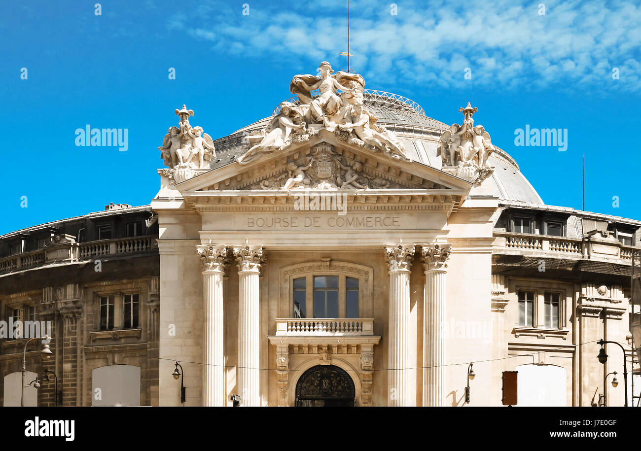 the-front-facade-of-bourse-de-commerce-commodities-exchange-of-paris