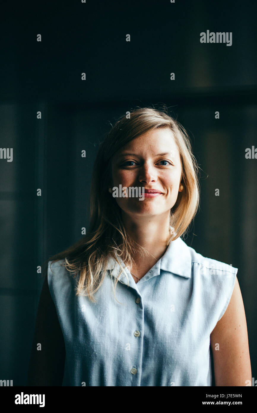 Successful business woman hi-res stock photography and images - Alamy