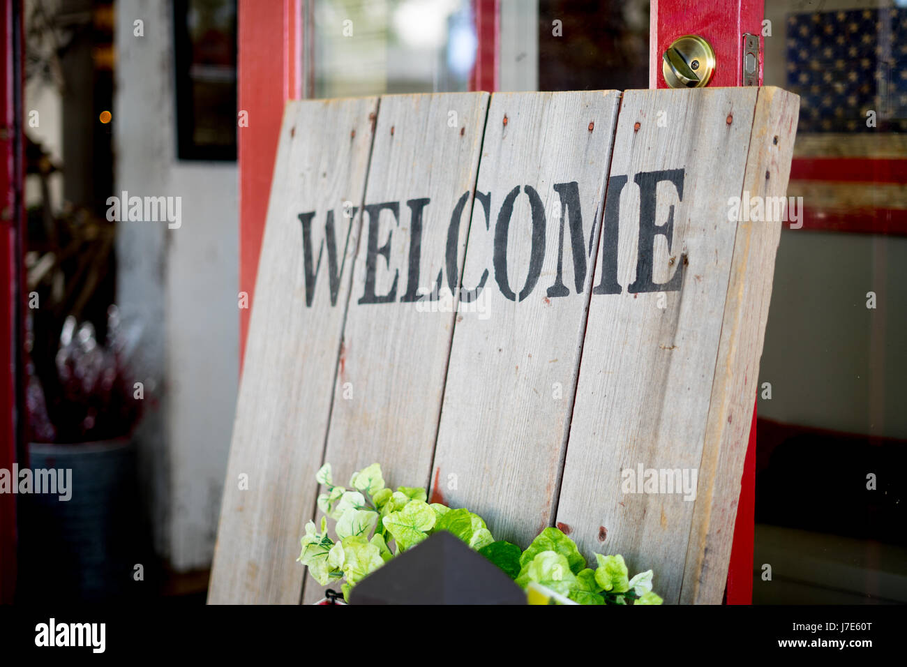 Small business advertising High Resolution Stock Photography and Images