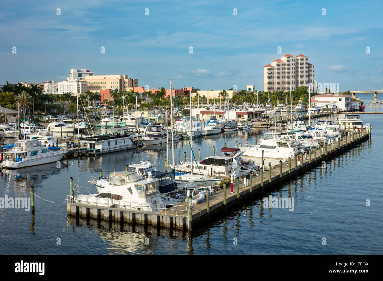 Early morning over the Fort Myers Yacht Basin Marina and buildings of Fort Myers, Florida, USA Stock Photo