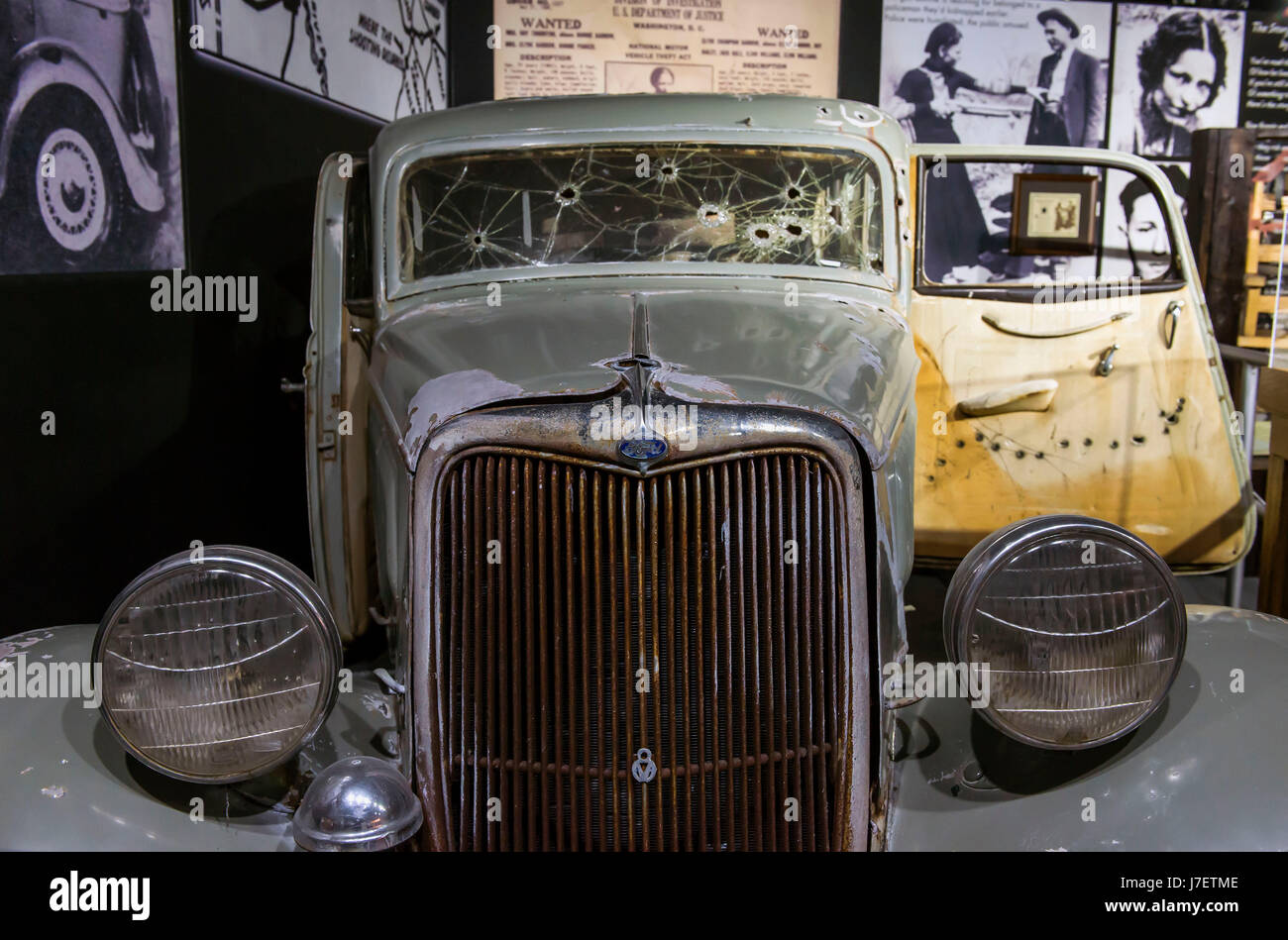 Classic Roscoe antique car museum 1950s