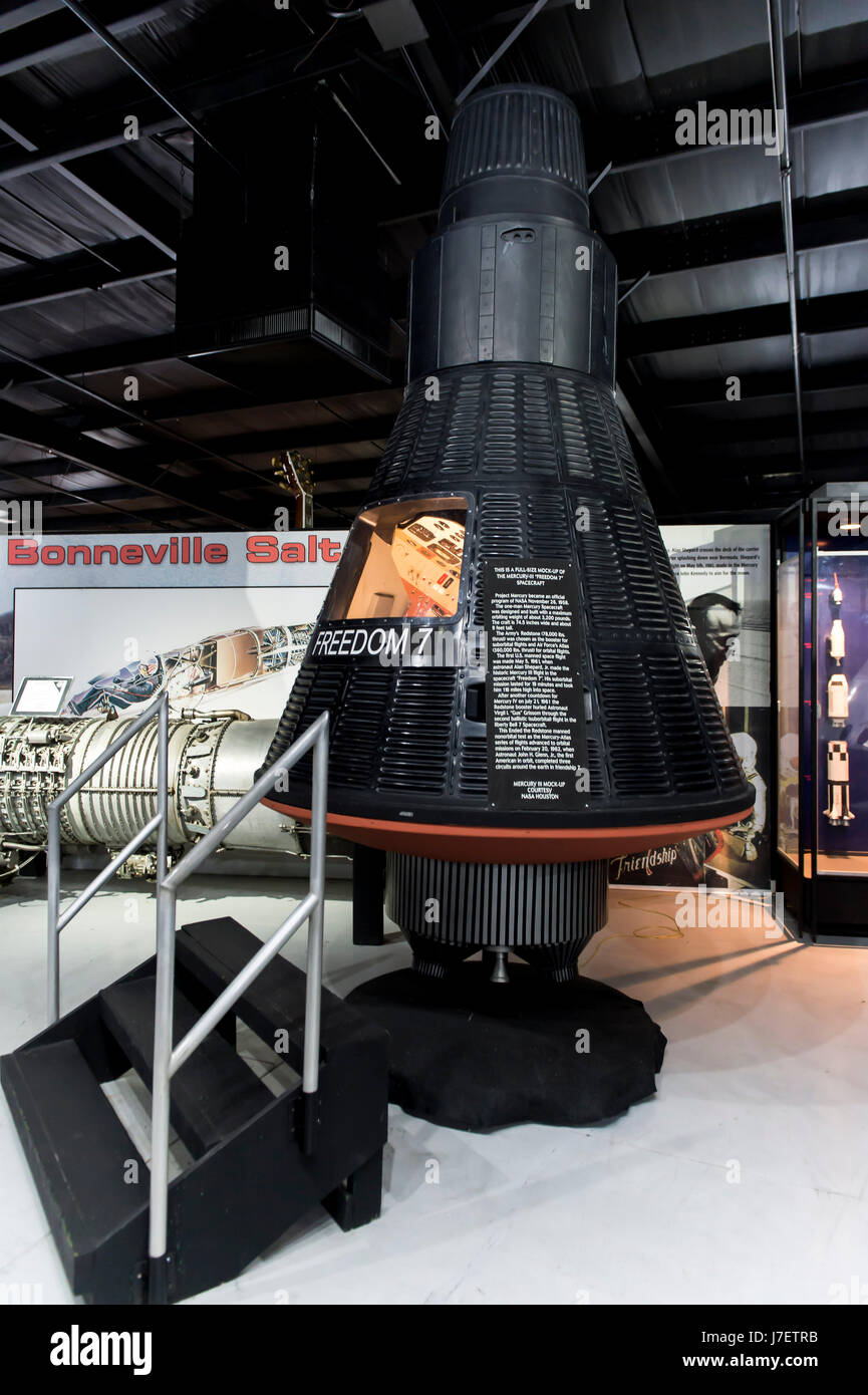 Roscoe, Illinois, USA. 24th May, 2017. A ful-size mock-up of the Mercury Program Freedom 7 spacecraft is displayed at the Historic Auto Attractions Museum. The museum's holdings include the world's largest collection of presidential and world leaders' automobiles, and 36,000 square feet worth of displays of cultural artifacts and historical oddities from the 20th Century. Credit: Brian Cahn/ZUMA Wire/Alamy Live News Stock Photo