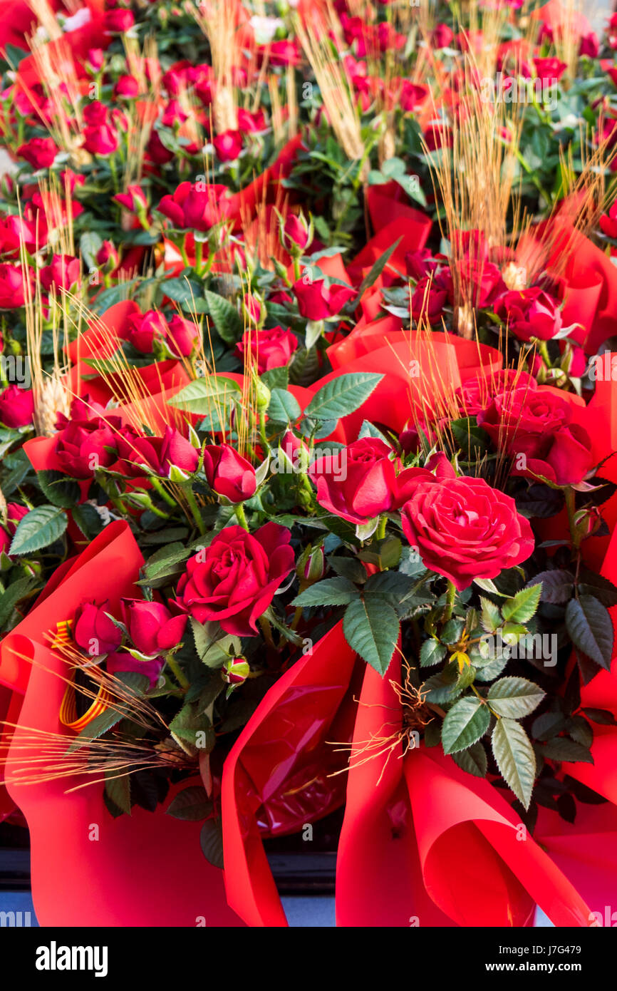 Bouquets of red roses Stock Photo - Alamy