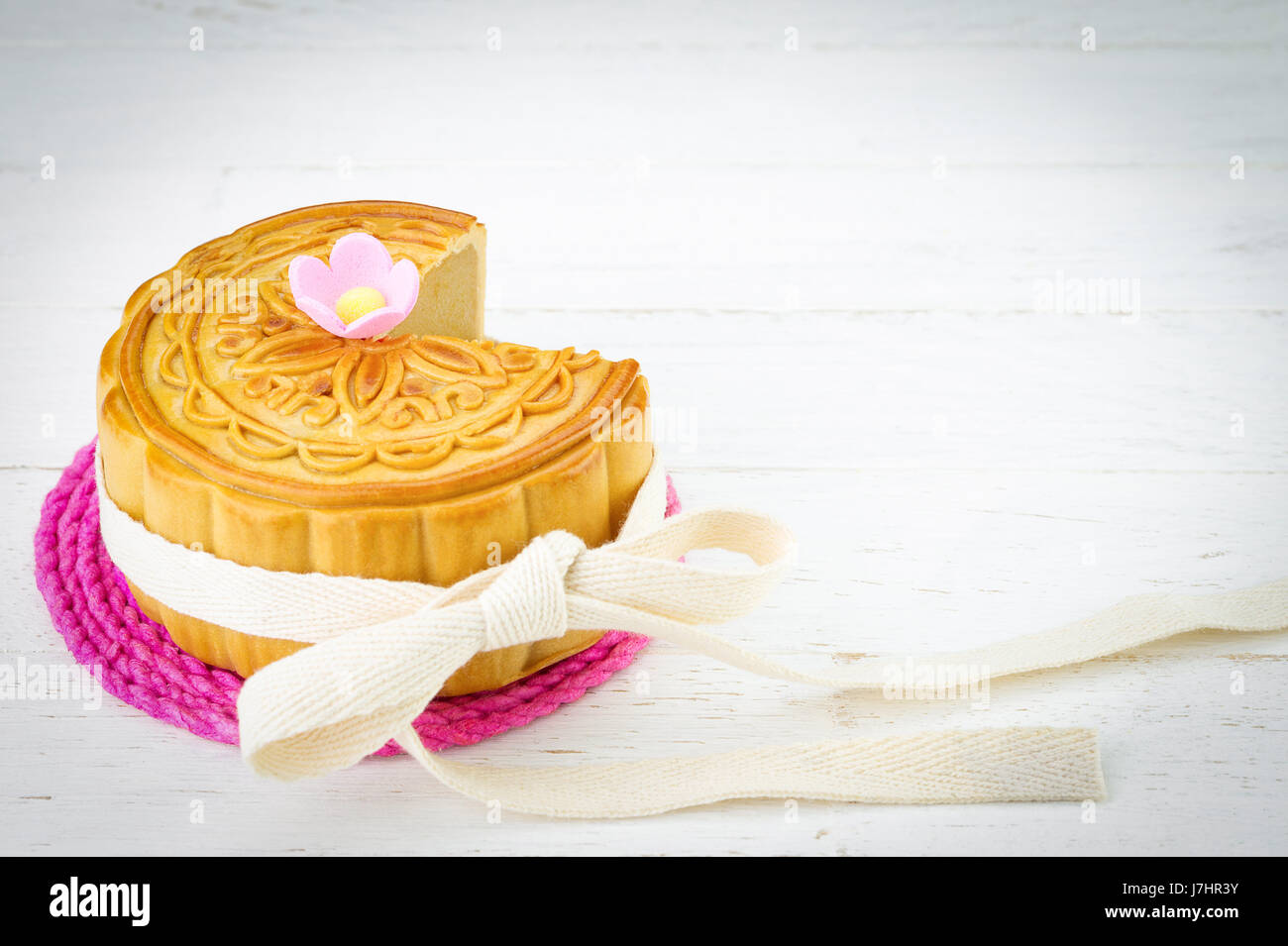 2 Tiered Teddy On The Moon Cake – The Gift Studio