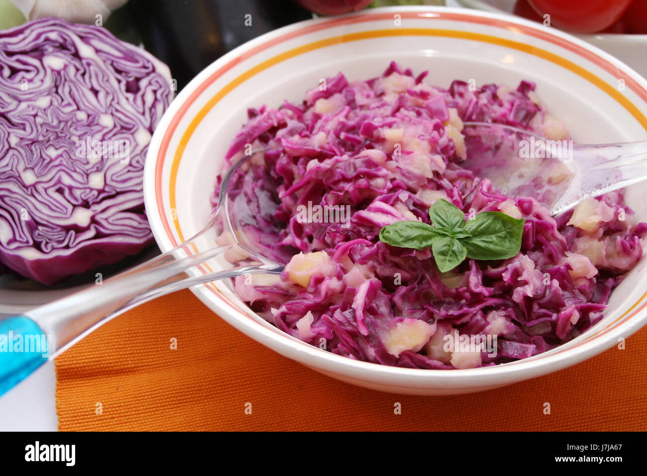 food aliment vegetable cabbage red cabbage red food aliment health vitamins Stock Photo