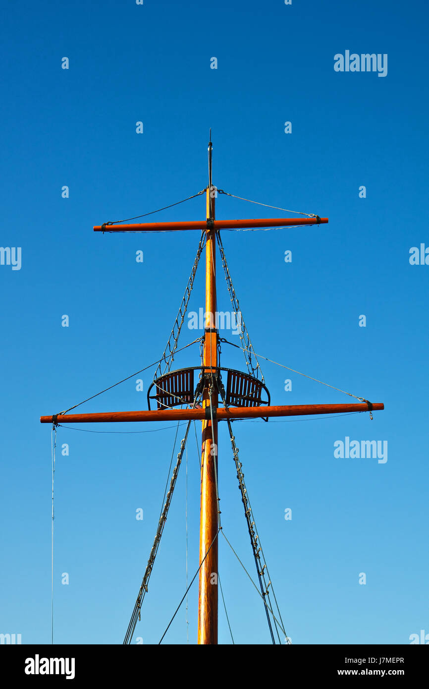 Sailboat spreader hires stock photography and images Alamy