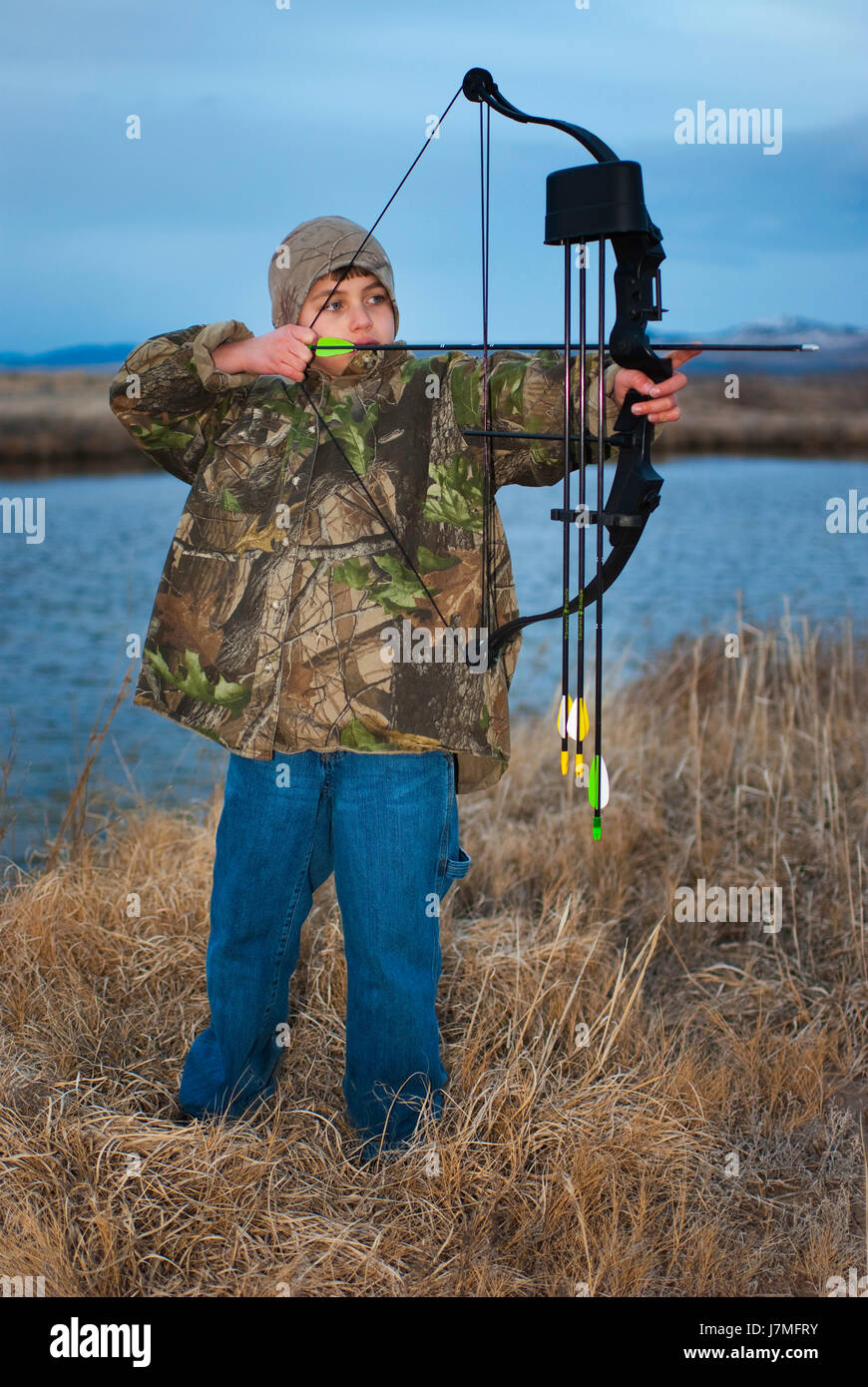 Hunter with bow and arrow hires stock photography and images Alamy