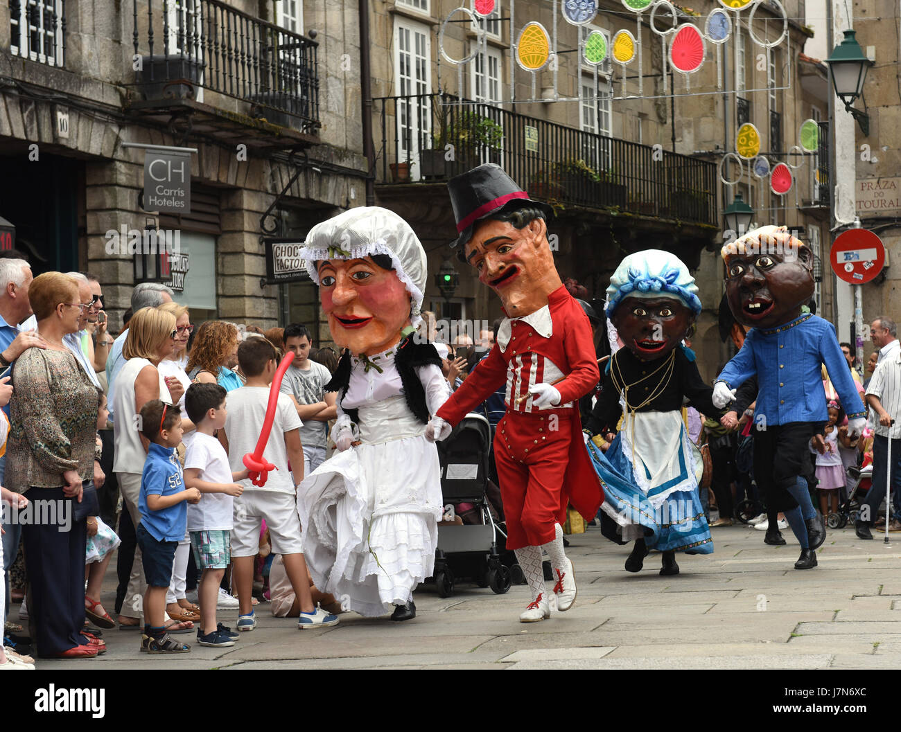 Giant festival puppets spain hires stock photography and images Alamy
