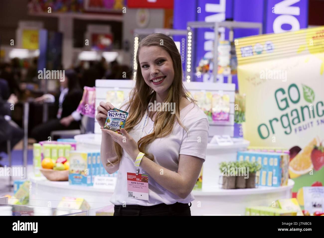 Chicago, USA. 25th May, 2017. An exhibitor displays a pack of snacks