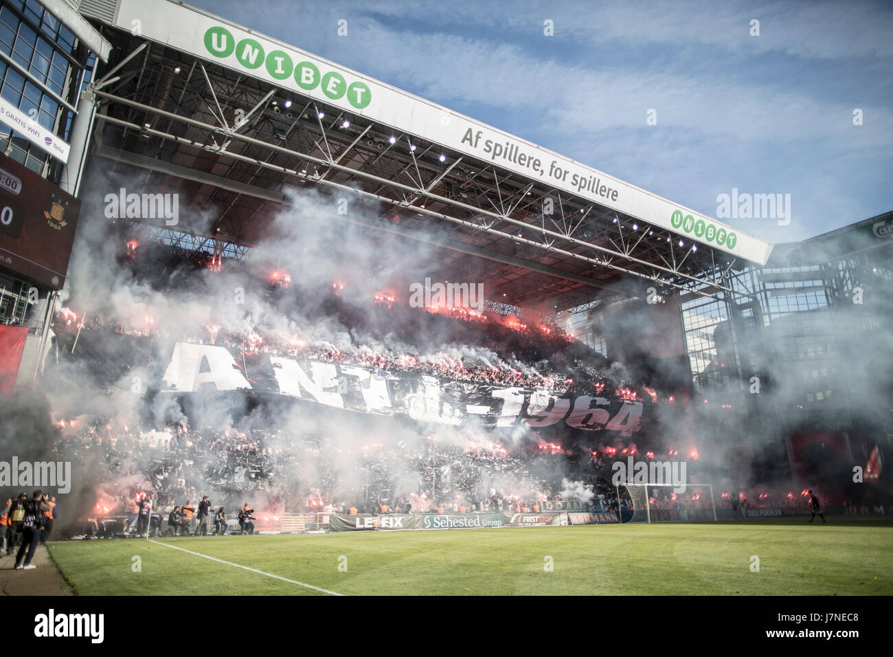 Denmark, Copenhagen, May 25th 2017. FC Copenhagen complete Danish double with cup 3-1 win over Brondby IF. The fans of FC Copenhagen welcomed the players with a giant tifo. Credit: Gonzales Photo/Alamy Live News Stock Photo