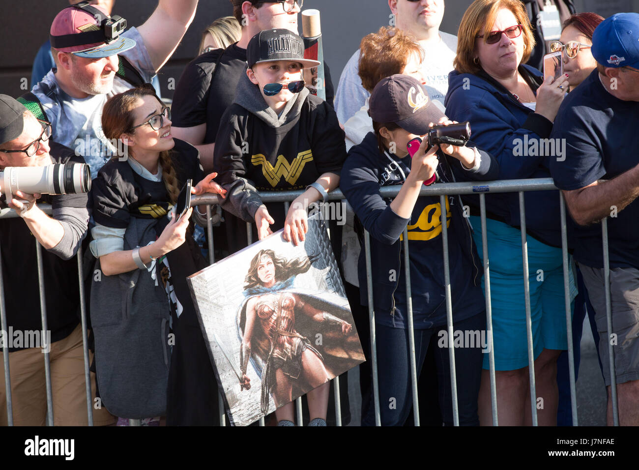 Hollywood, California, USA. 25th May, 2017. Atmosphere at the Premiere of Warner Bros. Pictures' 'Wonder Woman' at the Pantages Theatre on May 25, 2017 in Hollywood, California. Credit: The Photo Access/Alamy Live News Stock Photo