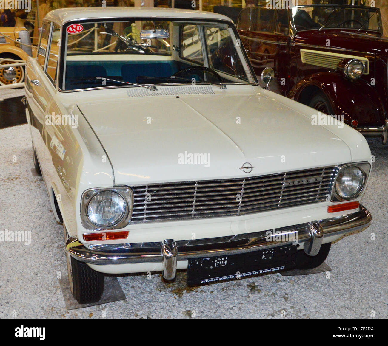 Opel Kadett - Alman ulusal otomobil Opel Kadett - Alman ulusal otomobil