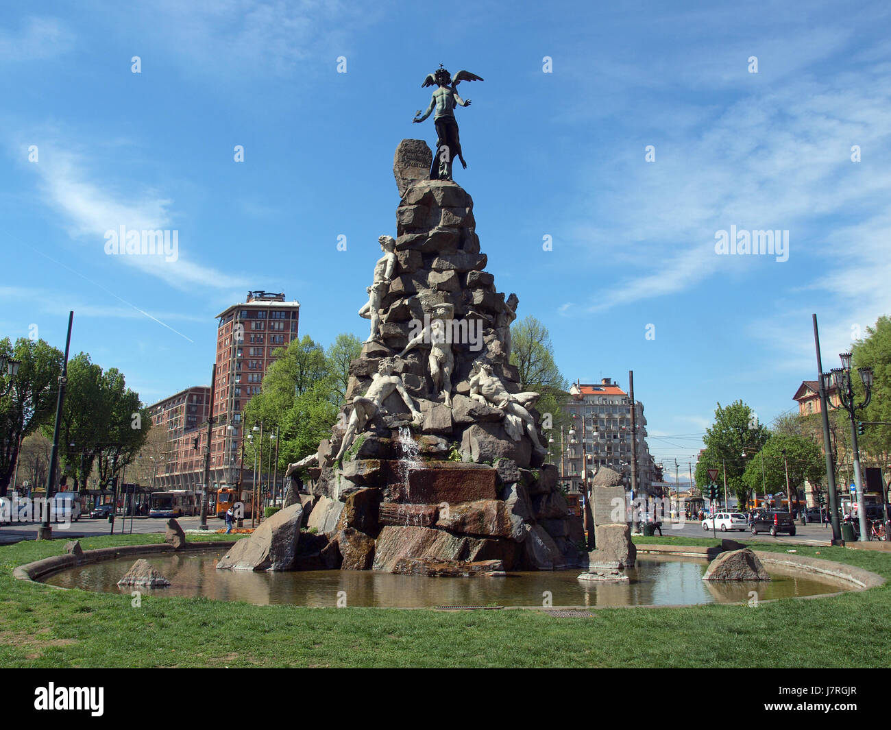 monument statue tunnel del piazza city town monument statue europe