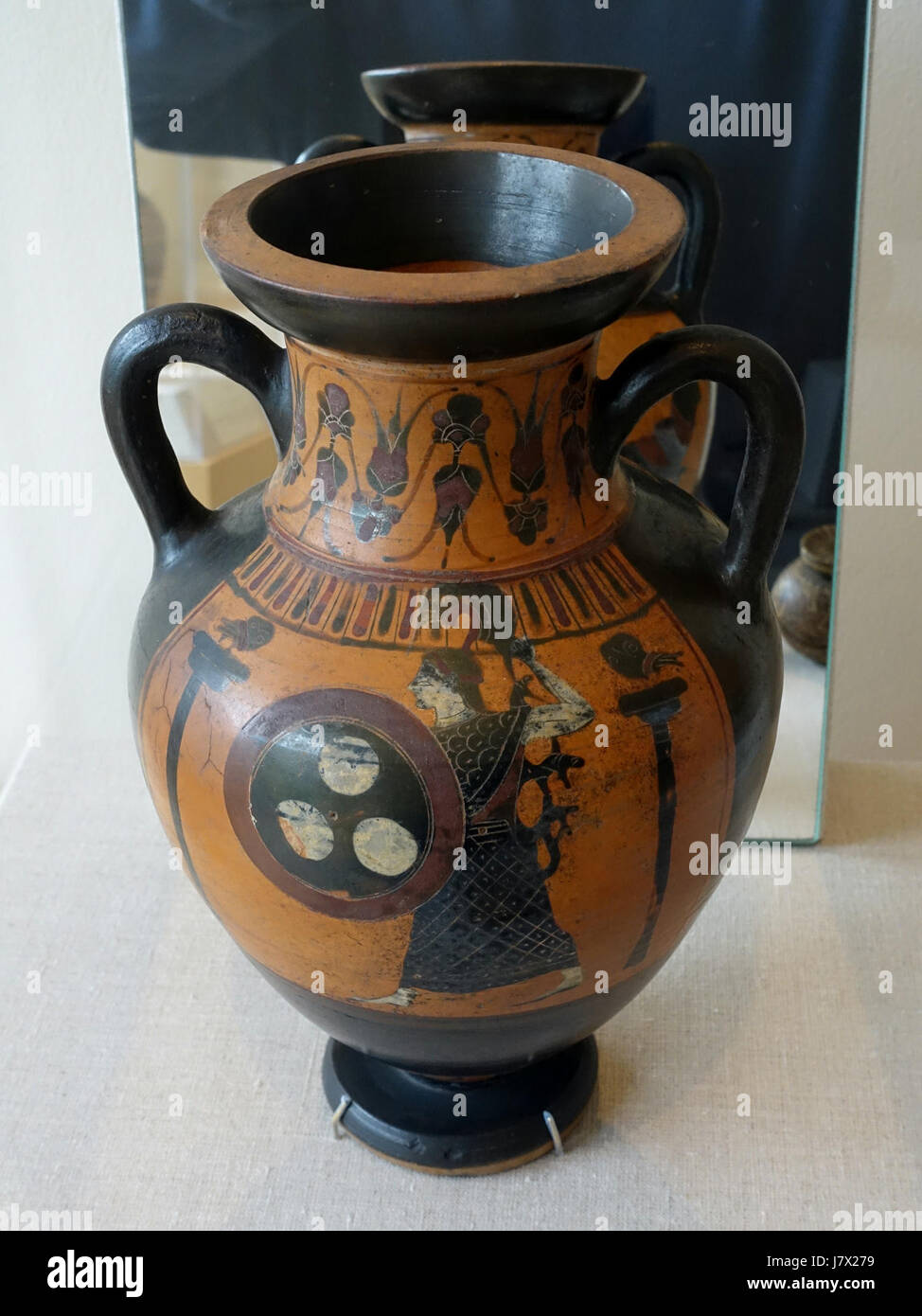 Athena in fighting pose, amphora in Panathenaic shape, Greek Attic, c. 540 BC, black figure terracotta   Blanton Museum of Art   Austin, Texas   DSC07663 Stock Photo