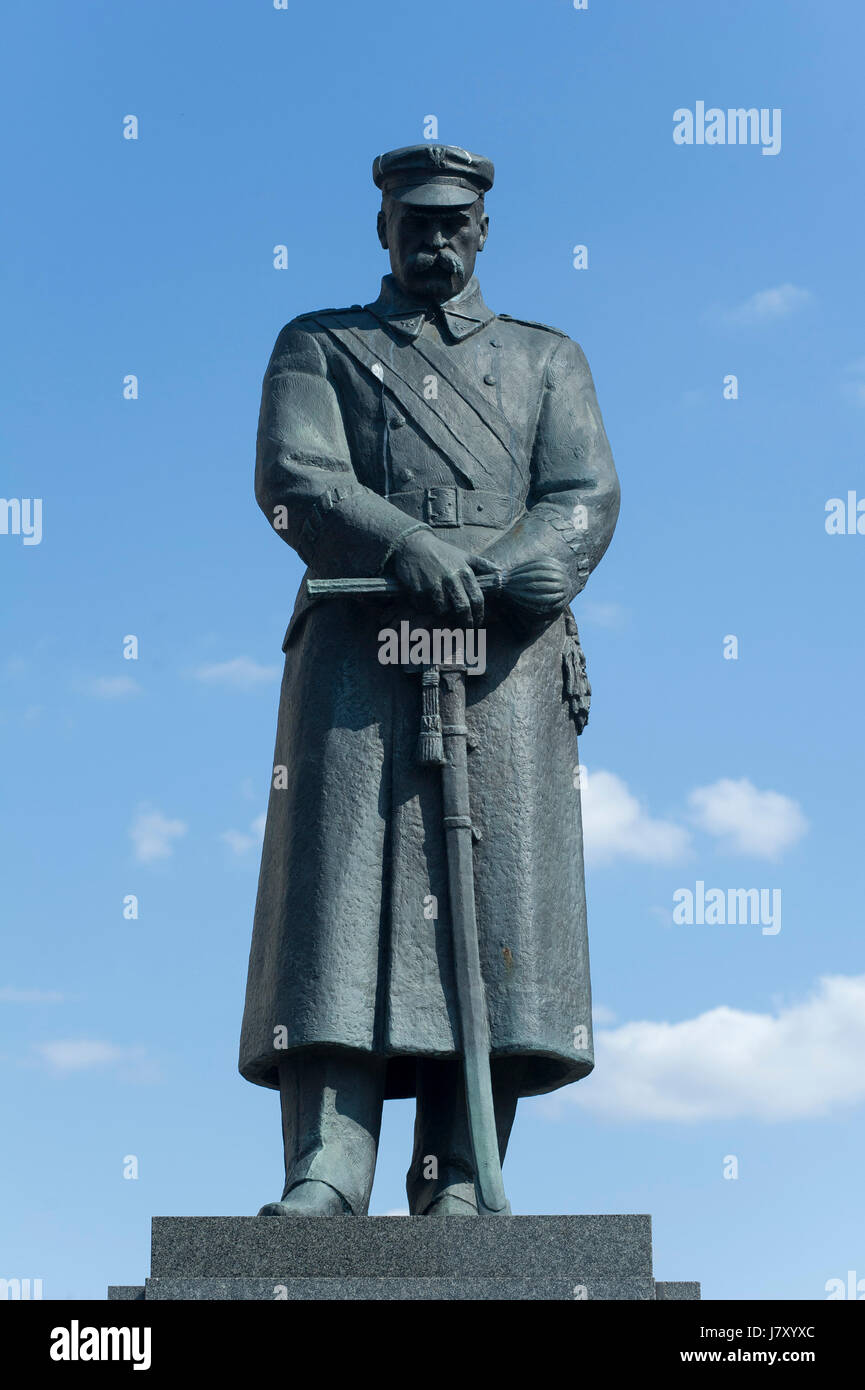 Statue of Marshal Jozef Pilsudski in Warsaw, Poland in Warsaw, Poland 4 April 2017 © Wojciech Strozyk / Alamy Stock Photo Stock Photo