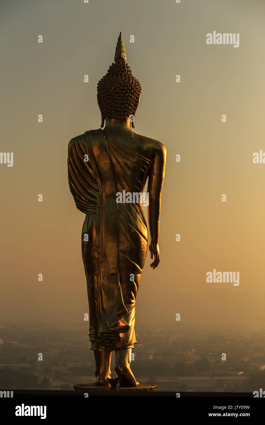 Golden buddha statue in Thai temple, Wat Phra That Khao Noi in Nan ...