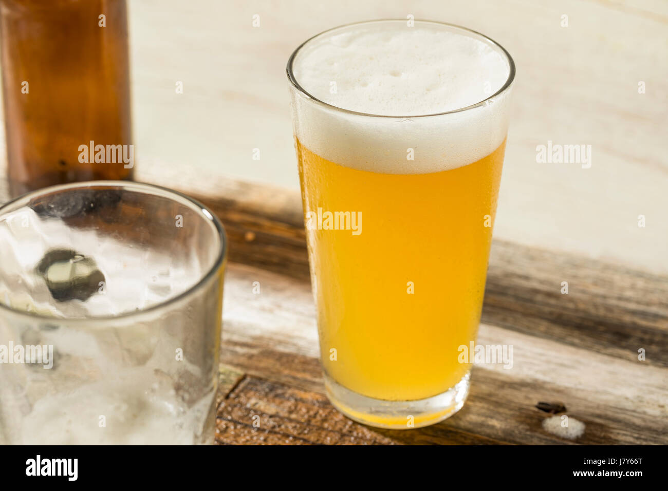 Refreshing Summer Craft Beer Ready to DRink Stock Photo Alamy