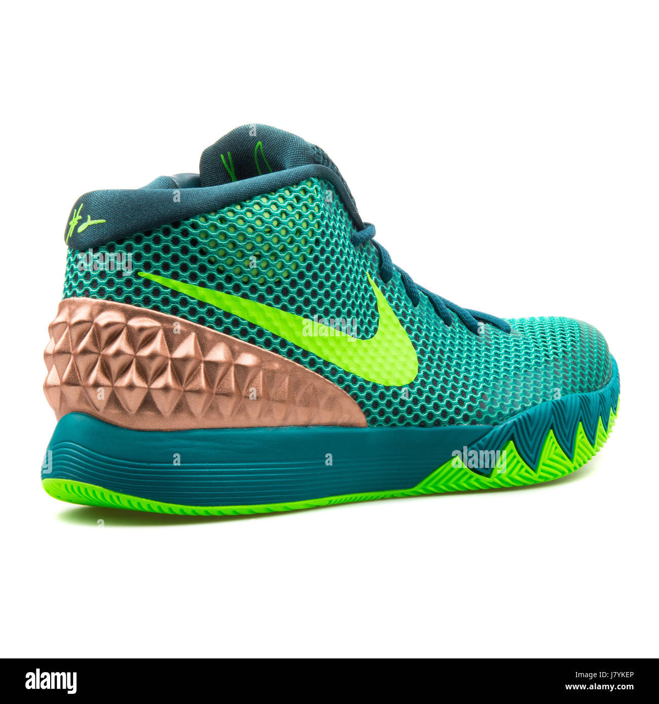 kyrie 1 mens shoes