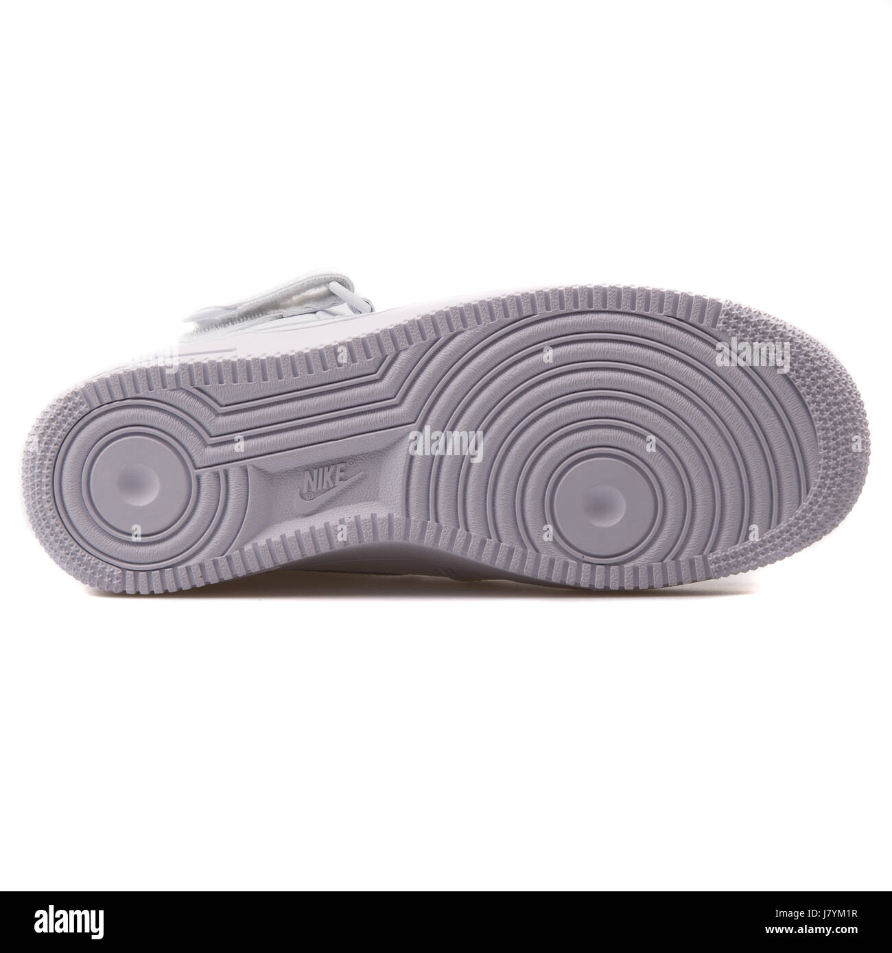 wmns air force 1 mid 07 le