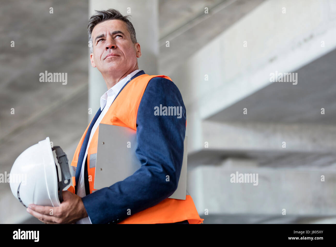 Construction hard hat hi-res stock photography and images - Alamy