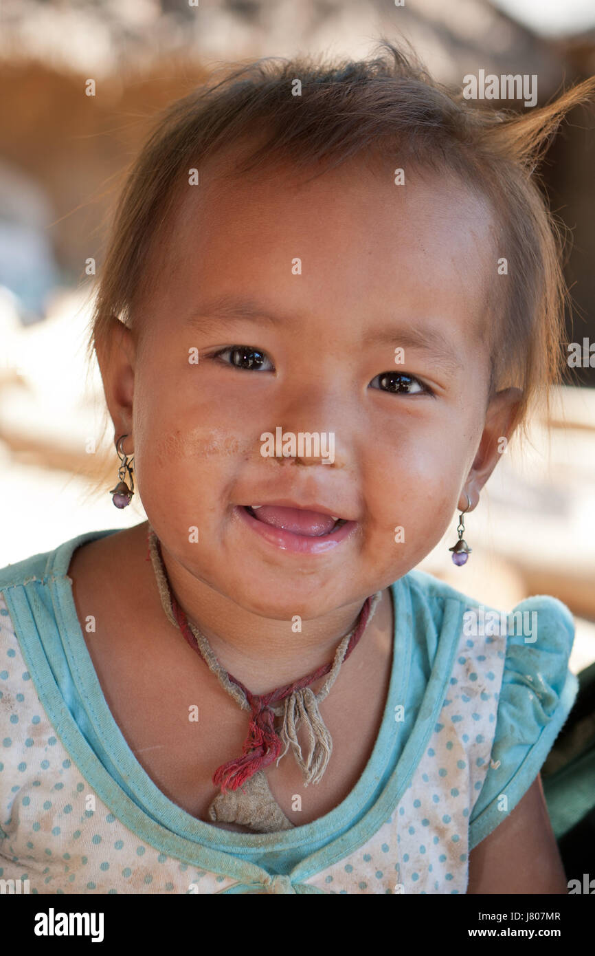 Asia portrait poor miserable indigent hi-res stock photography and ...