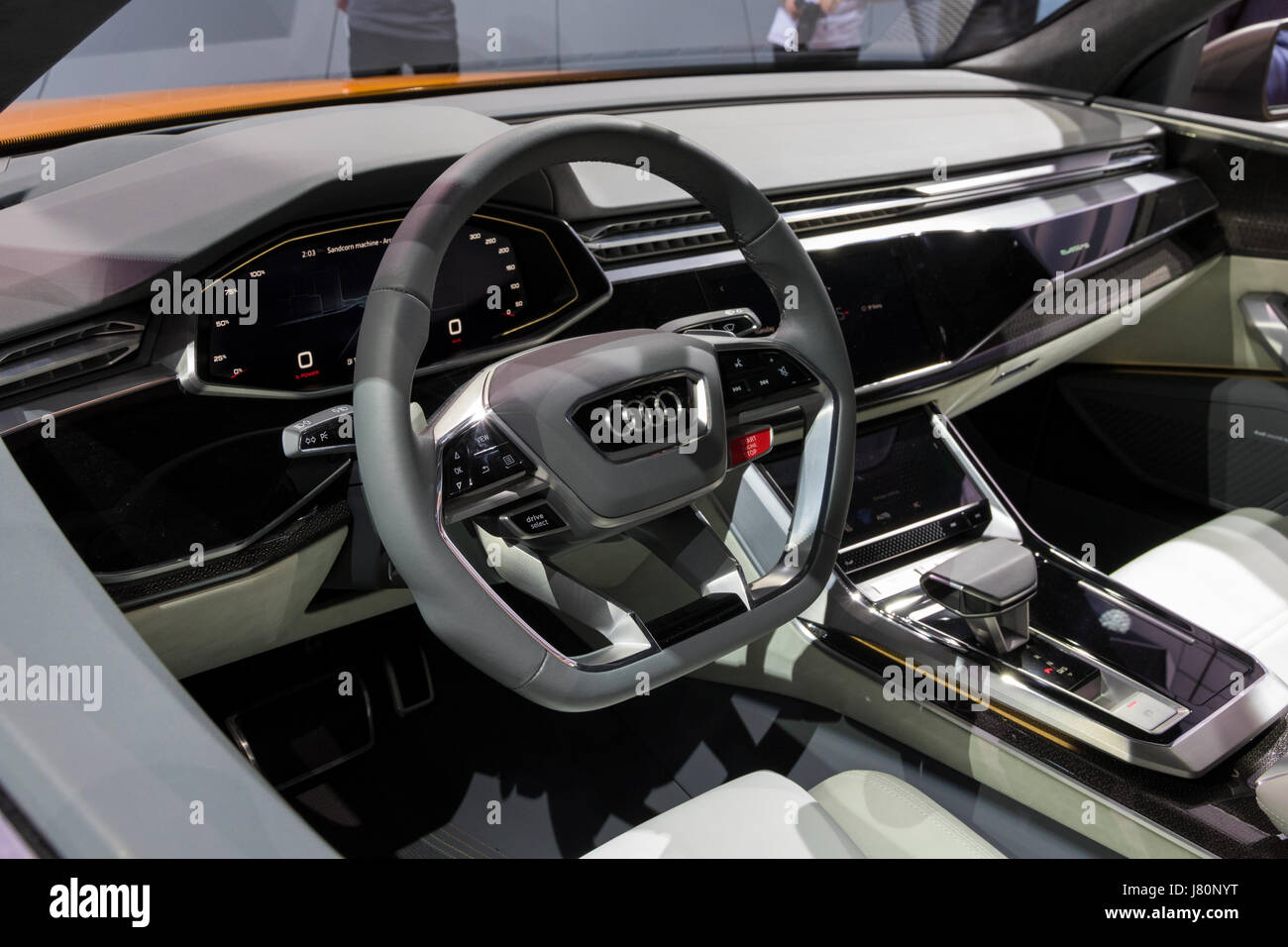 Audi Q8 High Resolution Stock Photography And Images Alamy