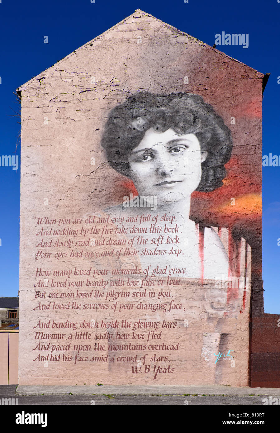 Ireland, County Sligo, Sligo, Wall mural of Maud Gonne with poem by W B yeats titled When you are old. Stock Photo