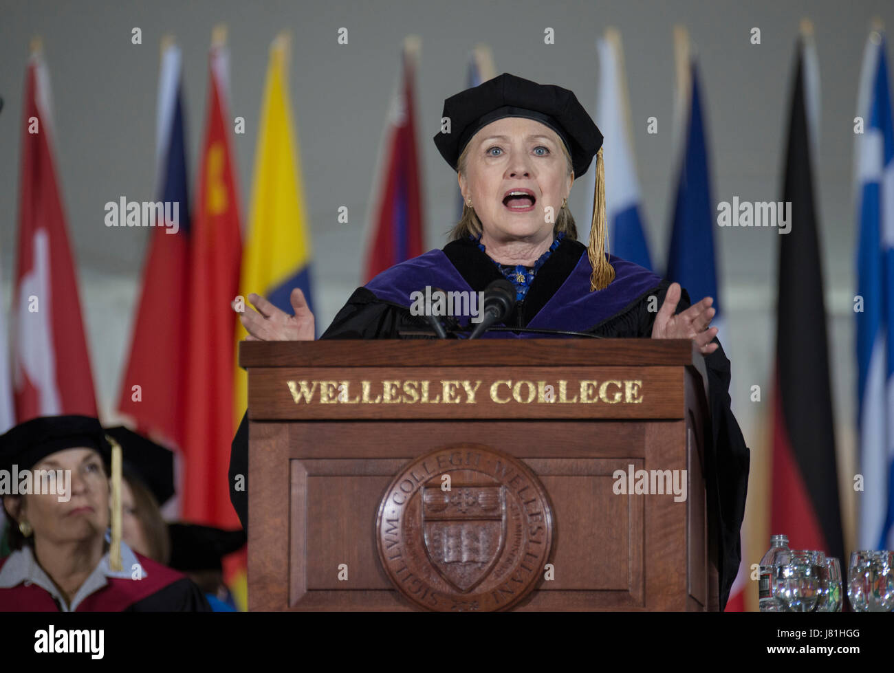 Wellesley, MA, USA. 26th May 2017.  2016 United States Democratic Presidential Candidate Hillary Clinton (Wellesley class of 1969) returned to speak to the 2017 Wellesley College graduating class.  Former First lady, Secretary of State and U.S. senator from the state of New York returned to speak during the 2017 Wellesley College commencement forty-eight years after she gave the first commencement speech in 1969 as a student. Credit Chuck Nacke / Alamy Live News Stock Photo