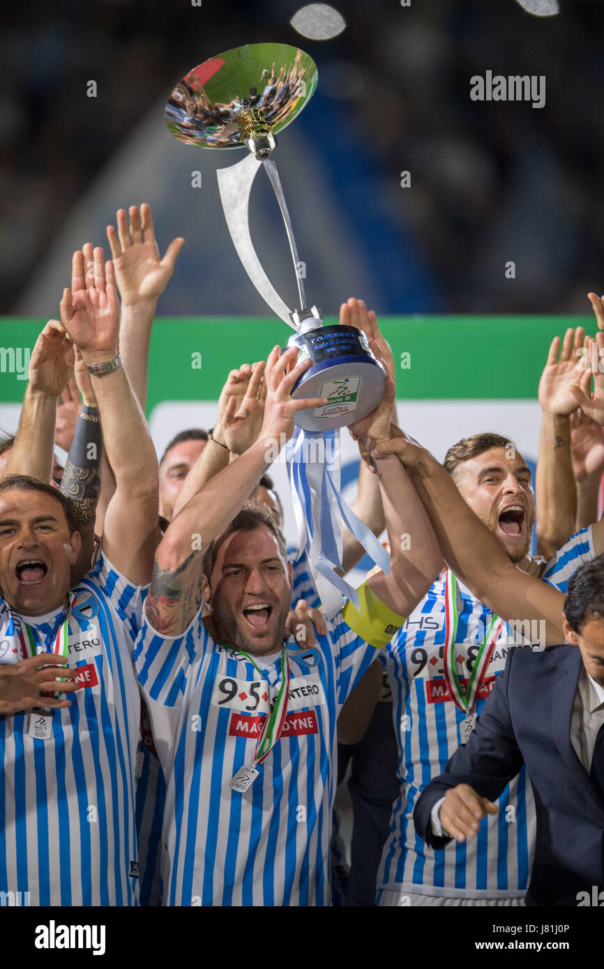 Ferrara, Italy. 18th May, 2017. Nicolas Giani (SPAL) Football/Soccer :  Nicolas Giani of SPAL celebrates their league title with the trophy after  the Italian Serie B match between SPAL 2-1 FC Bari