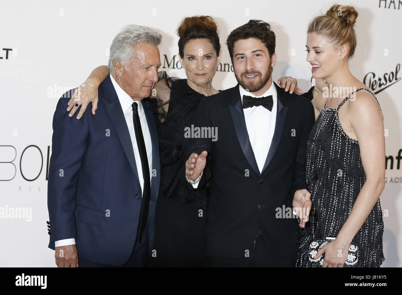 Dustin hoffman lisa hoffman jake hi-res stock photography and ...