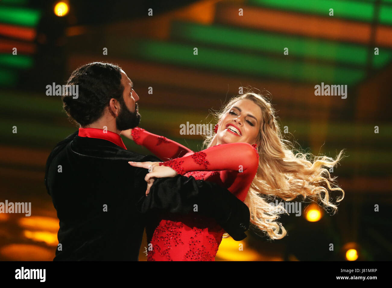 Cologne, Germany. 26th May, 2017. Model Angelina Kirsch (R) and professional dancer Massimo Sinato perform on stage during the television show 'Let's Dance' by commercial television broadcaster RTL at the Coloneum in Cologne, Germany, 26 May 2017. Photo: Rolf Vennenbernd/dpa/Alamy Live News Stock Photo