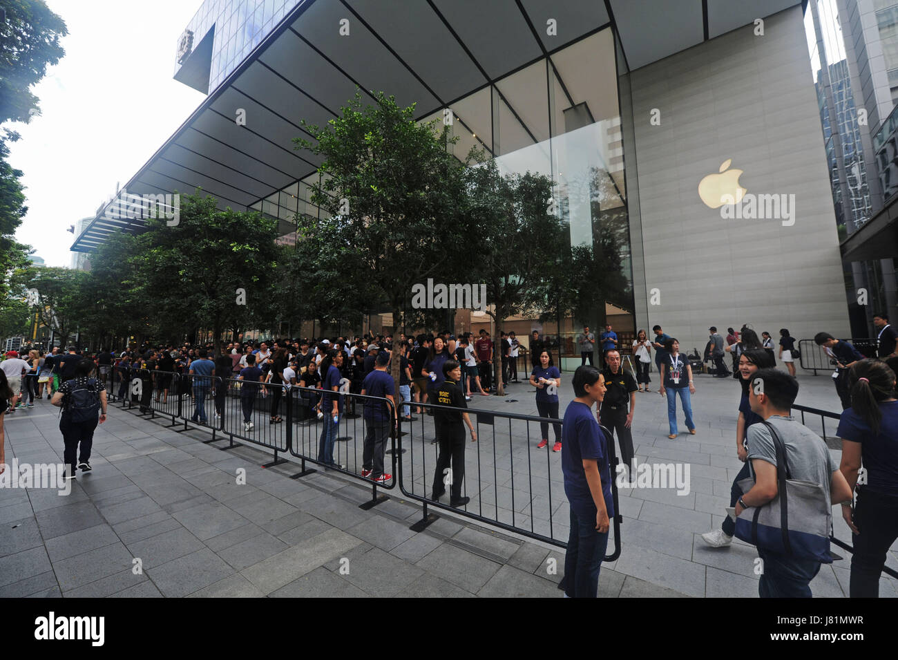 Singapore. 27th May, 2017. The facade of the Apple Store is seen at