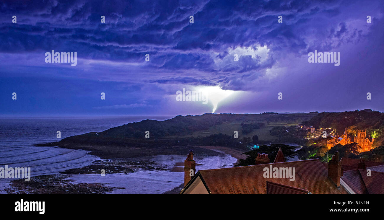Swansea, UK. 27th May, 2017. Thunder and lightning storm above the golf course at Langland Bay near Swansea in the early hours of this morning. Credit: Phil Rees/Alamy Live News Stock Photo