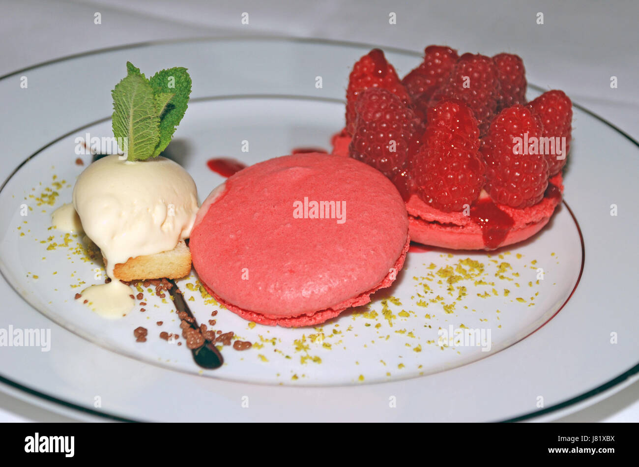 raspberry biscuit ice cream ice-cream icecream dessert food aliment mint Stock Photo