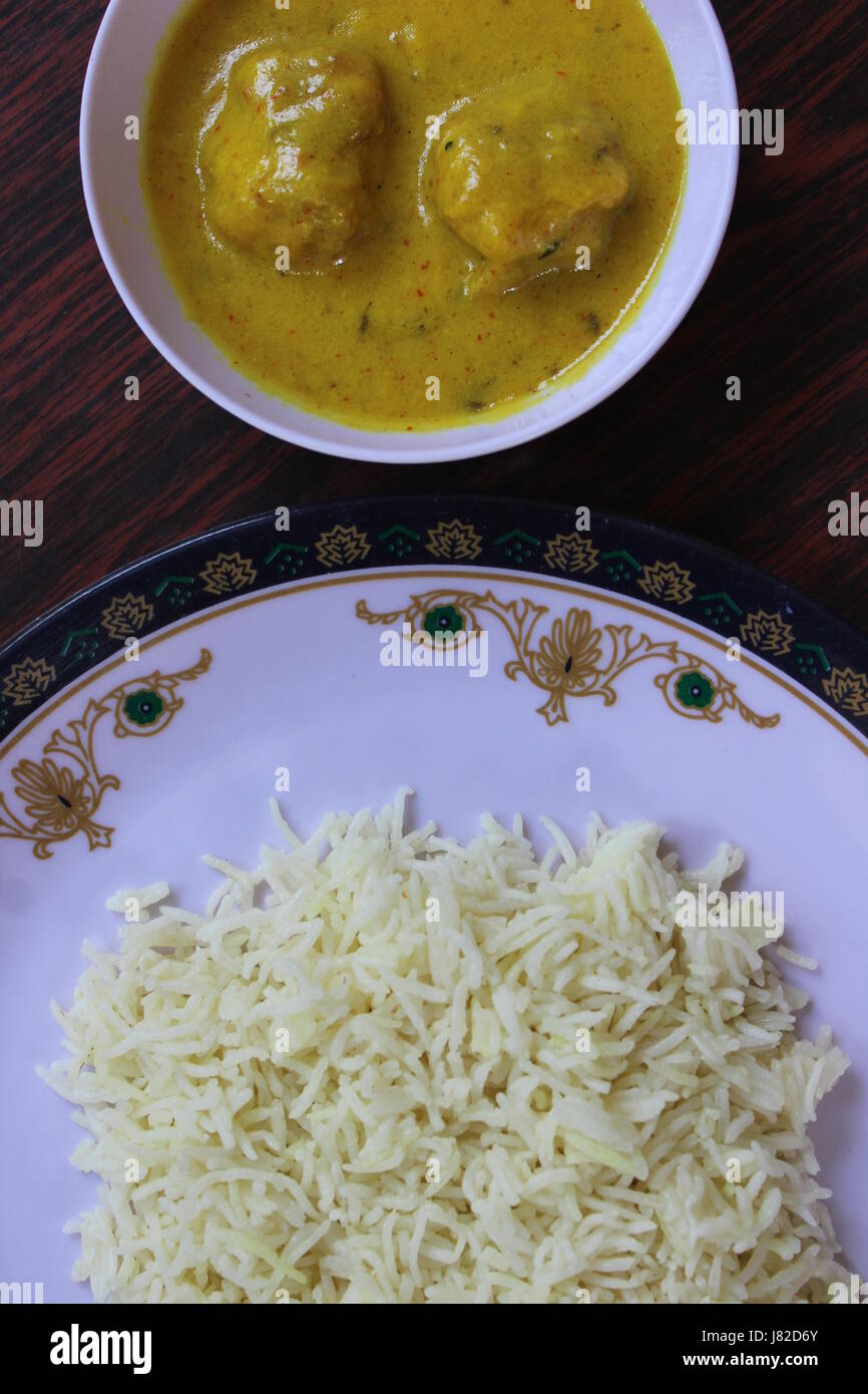 Kadhi pakora and rice Stock Photo - Alamy Kadhi pakora and rice Stock Photo - Alamy