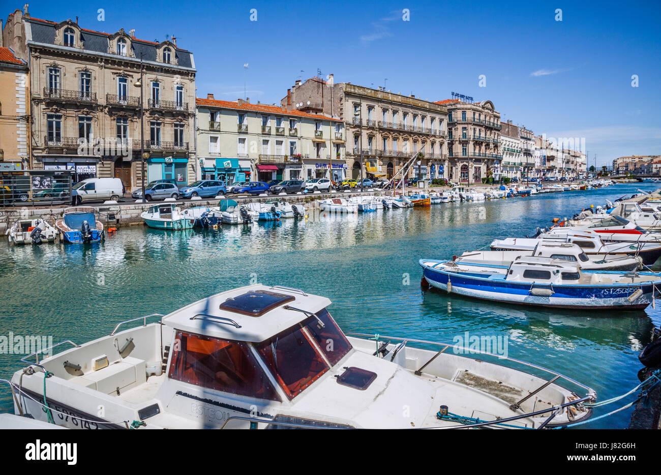 France, Languedoc-Roussillon, Sète, view of Canal de Sète and Quai Maréchal de Lattre de Tassigny Stock Photo