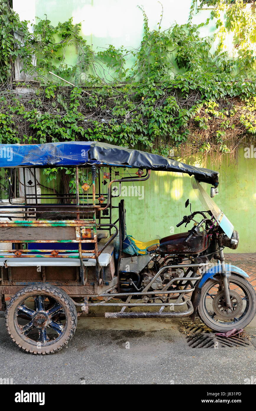 tricycle bench seat
