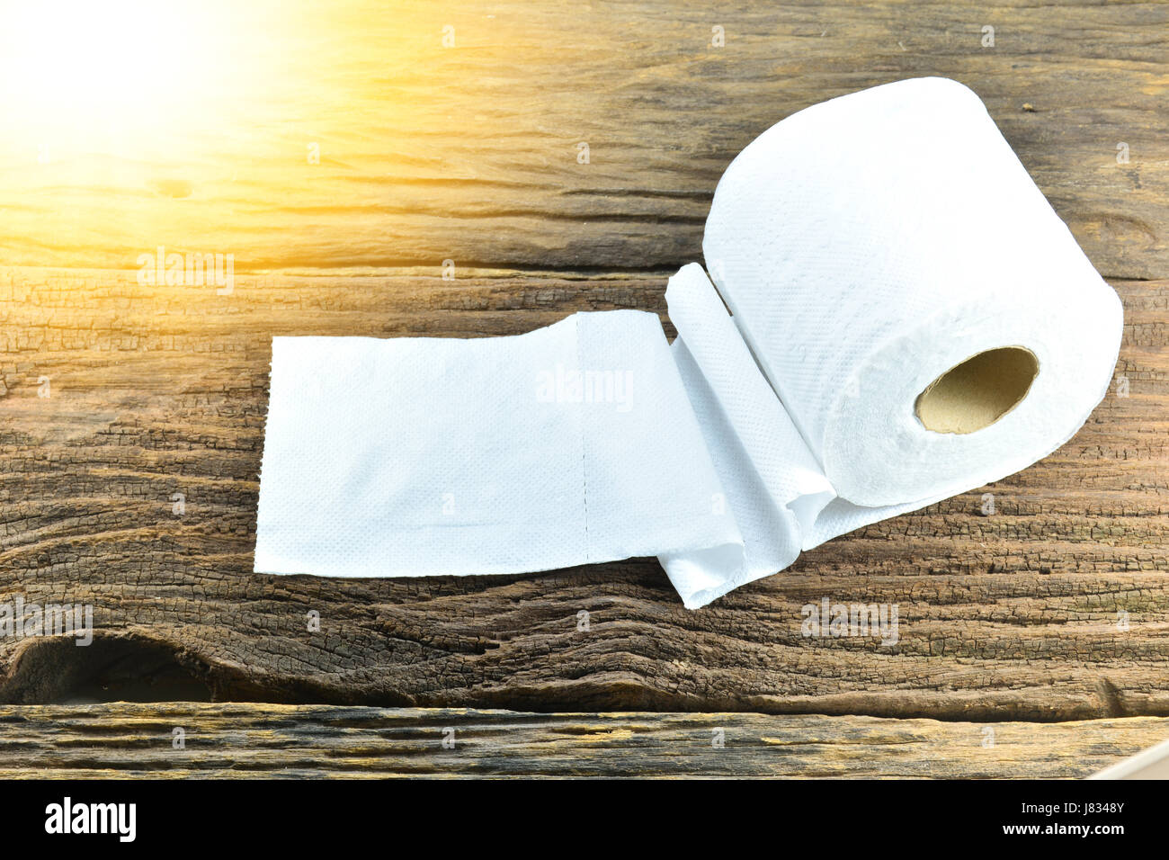 White tissue paper hi-res stock photography and images - Alamy
