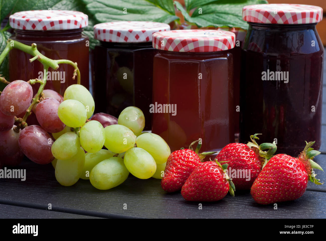 fruit jam homemade boil down glassy food aliment sweetly summer