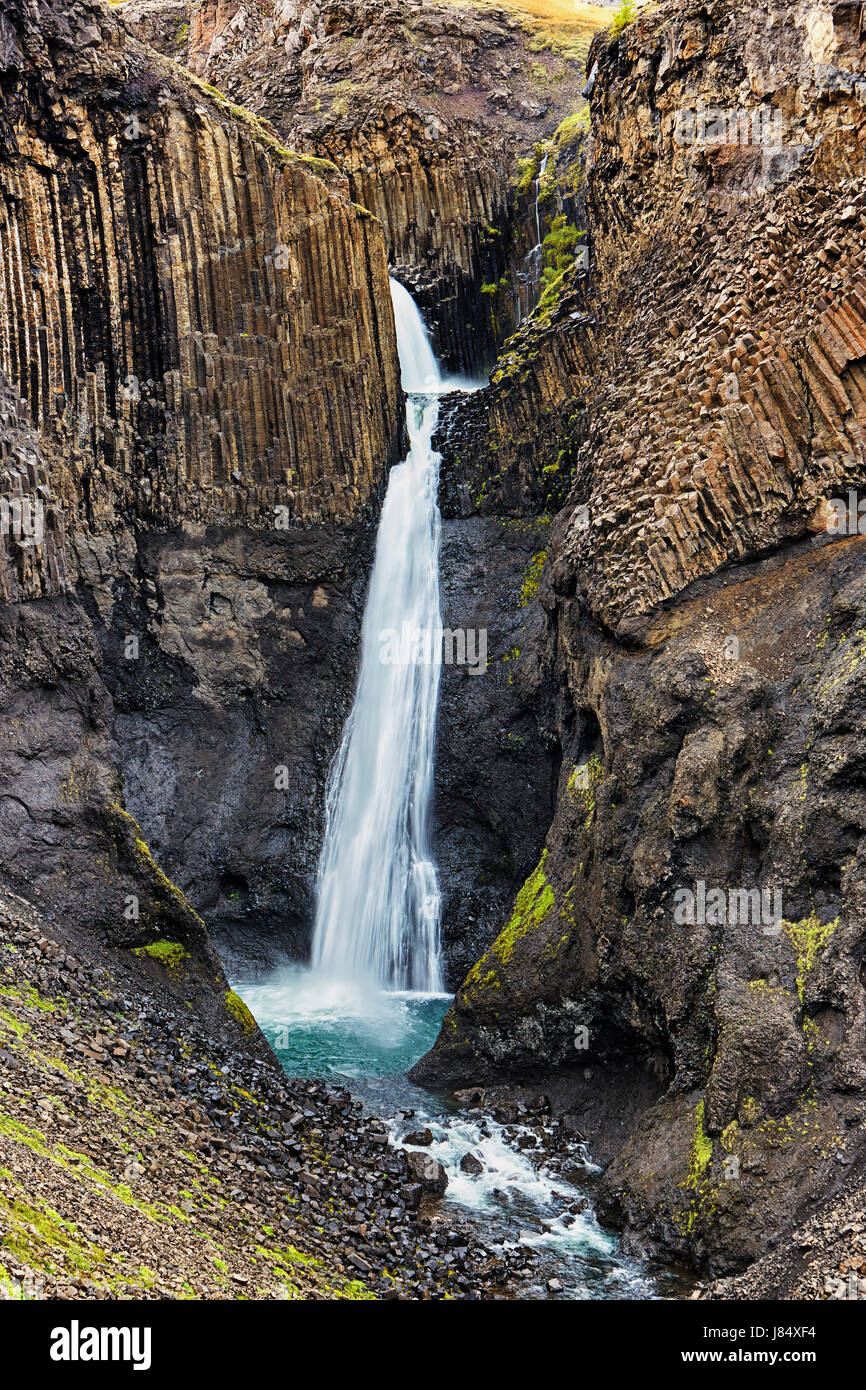 Waterfall Hengifoss, Litlanesfoss, Valpjofsstaðir, Island Stock Photo