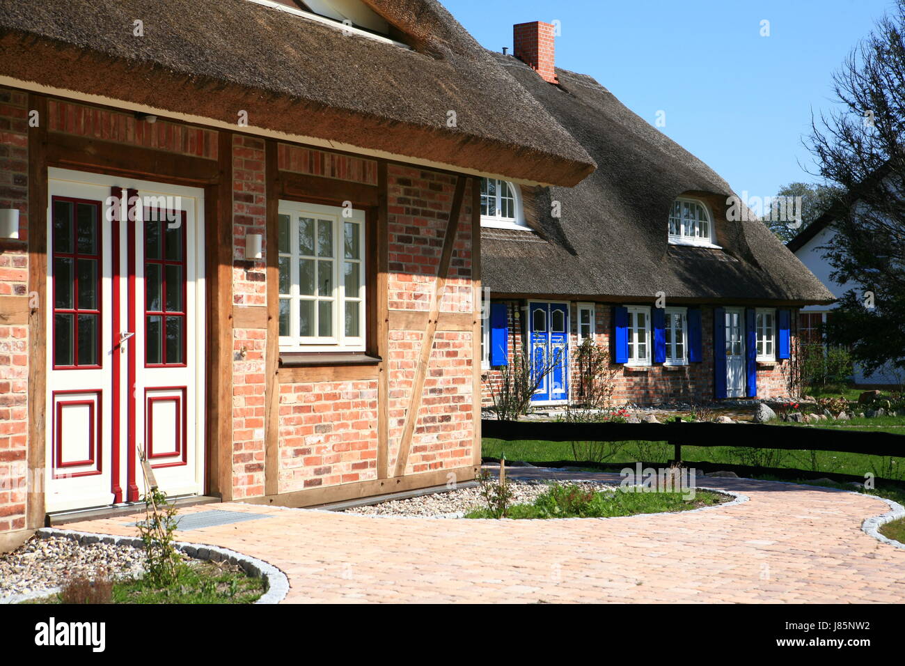 traditional reed house Stock Photo Alamy