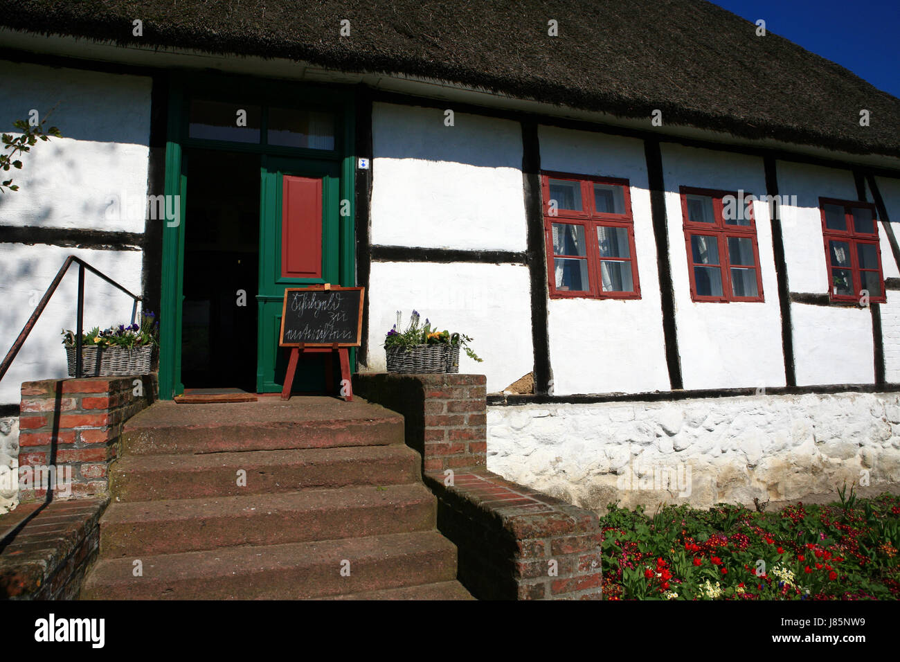 traditional reed house Stock Photo Alamy