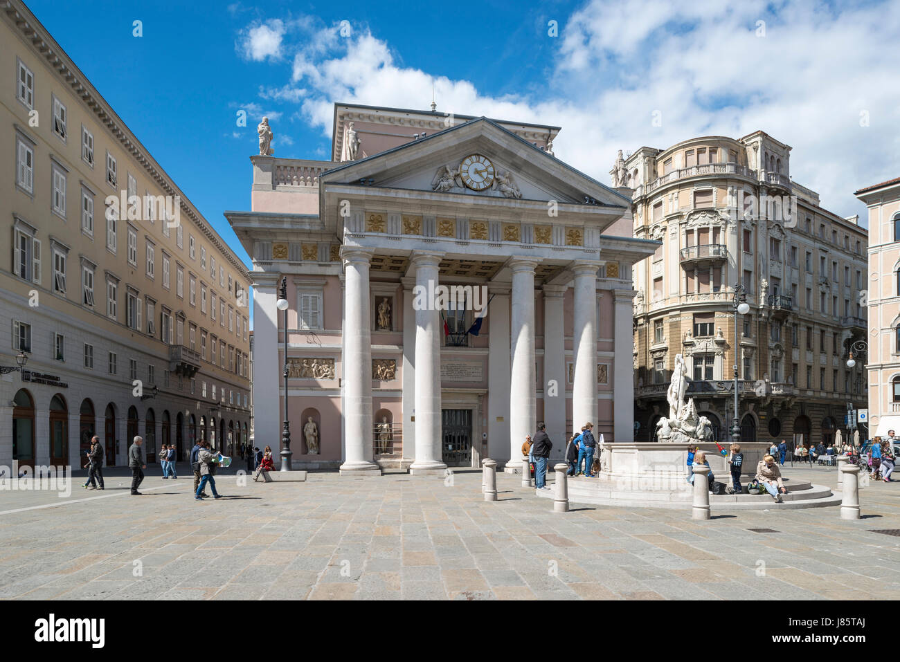 Old stock exchange, Palazzo del Borso, now seat of the Trieste Chamber of Commerce, Piazza della Borsa with fountain, Trieste Stock Photo