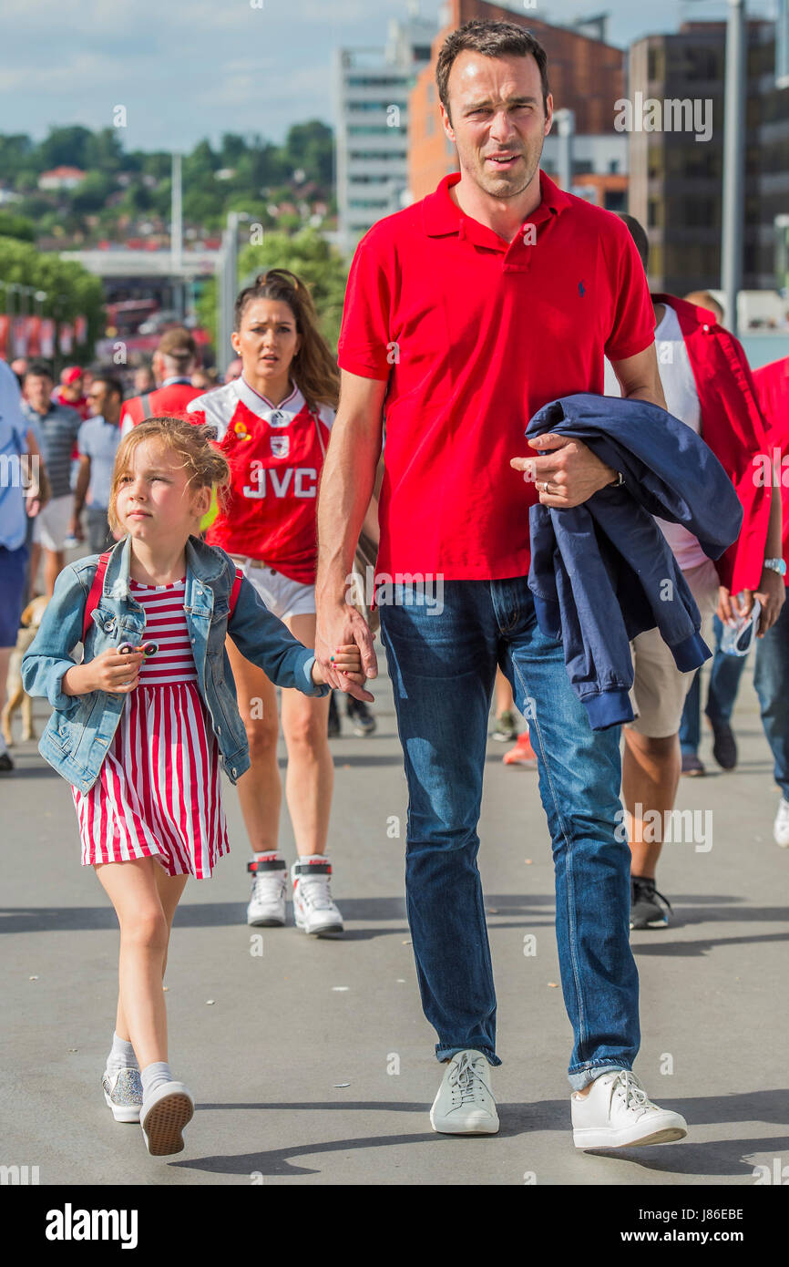 London, UK. 27th May, 2017. Chelsea and Arsenal fans arrive at Wembley Stadioum for the FA Cup Final. London 27 May 2017. Credit: Guy Bell/Alamy Live News Stock Photo