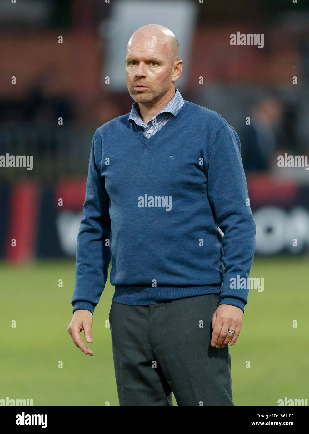 Budapest, Hungary. 27th May, 2017. Head coach Henning Berg of Videoton FC looks disappointed during the Hungarian OTP Bank Liga match between Budapest Honved and Videoton FC at Bozsik Stadium on May 27, 2017 in Budapest, Hungary. Credit: Laszlo Szirtesi/Alamy Live News Stock Photo