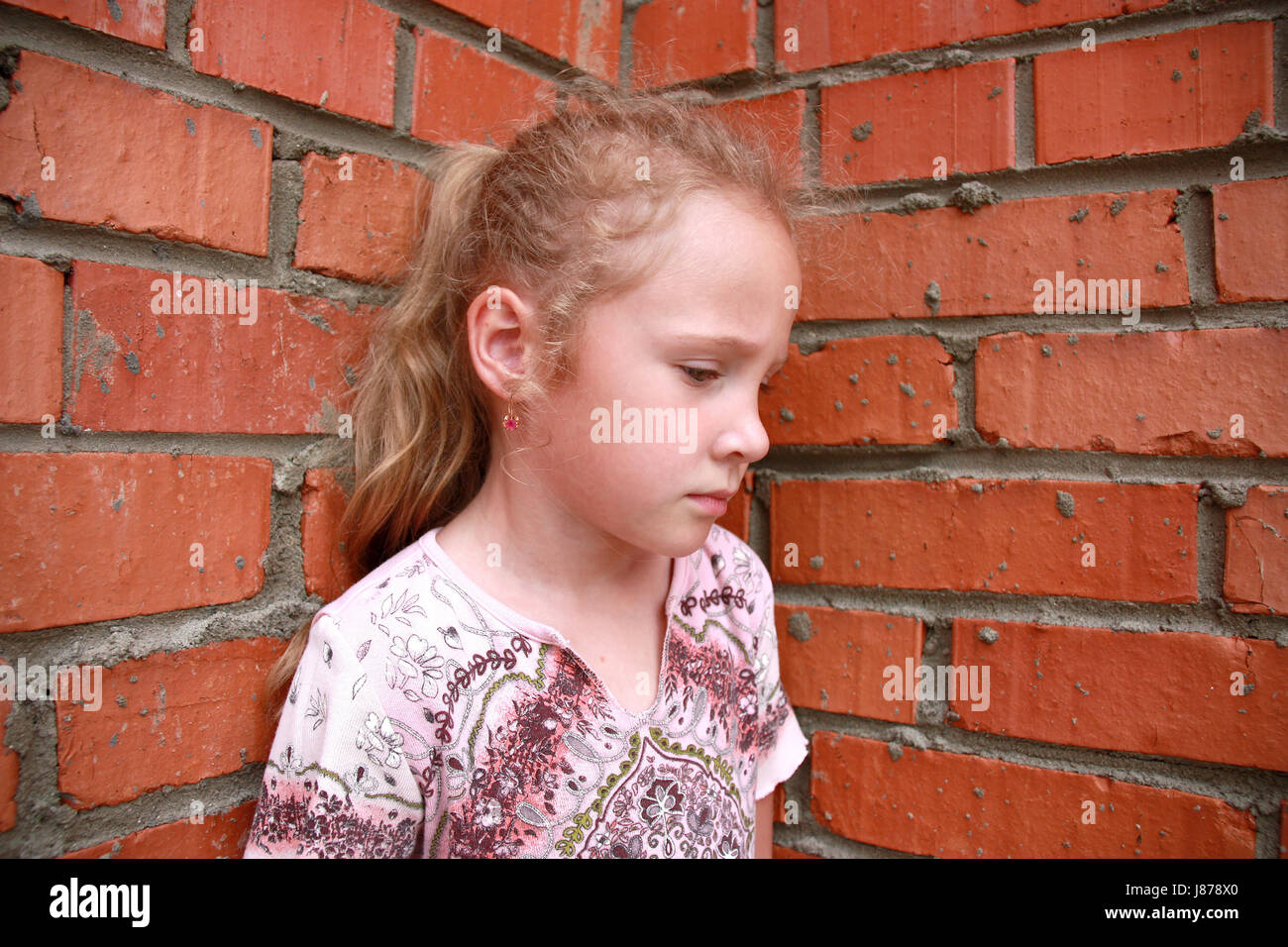 Pain Baby Sadness Solitude Alone Lonely Child Girl Girls Conflict Face Portrait Stock Photo Alamy