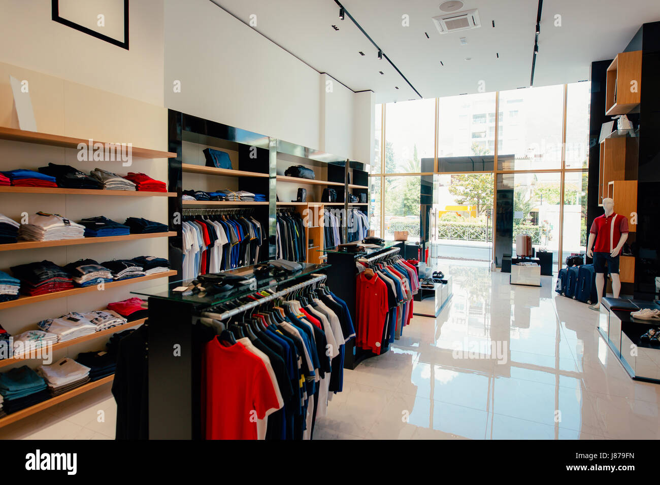 Men's and top women's clothing stores