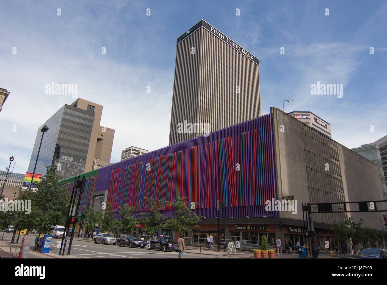 Tall buildings in Cincinnati looking up Stock Photo - Alamy