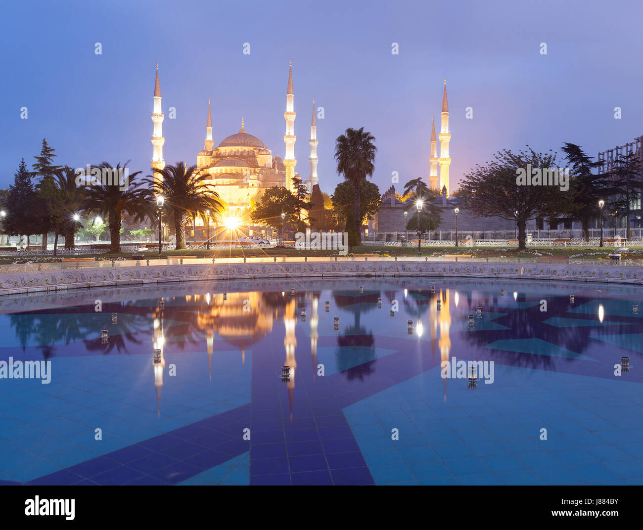 Sultanahmet Blue Mosque at dusk, Istanbul, Turkey Stock Photo - Alamy