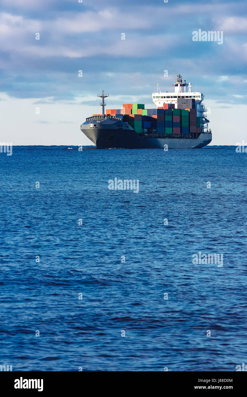 Brand new container ship hi-res stock photography and images - Alamy